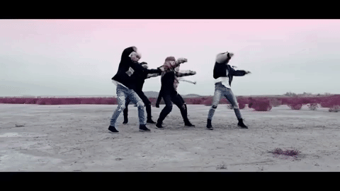 map6loveisgonedancegif