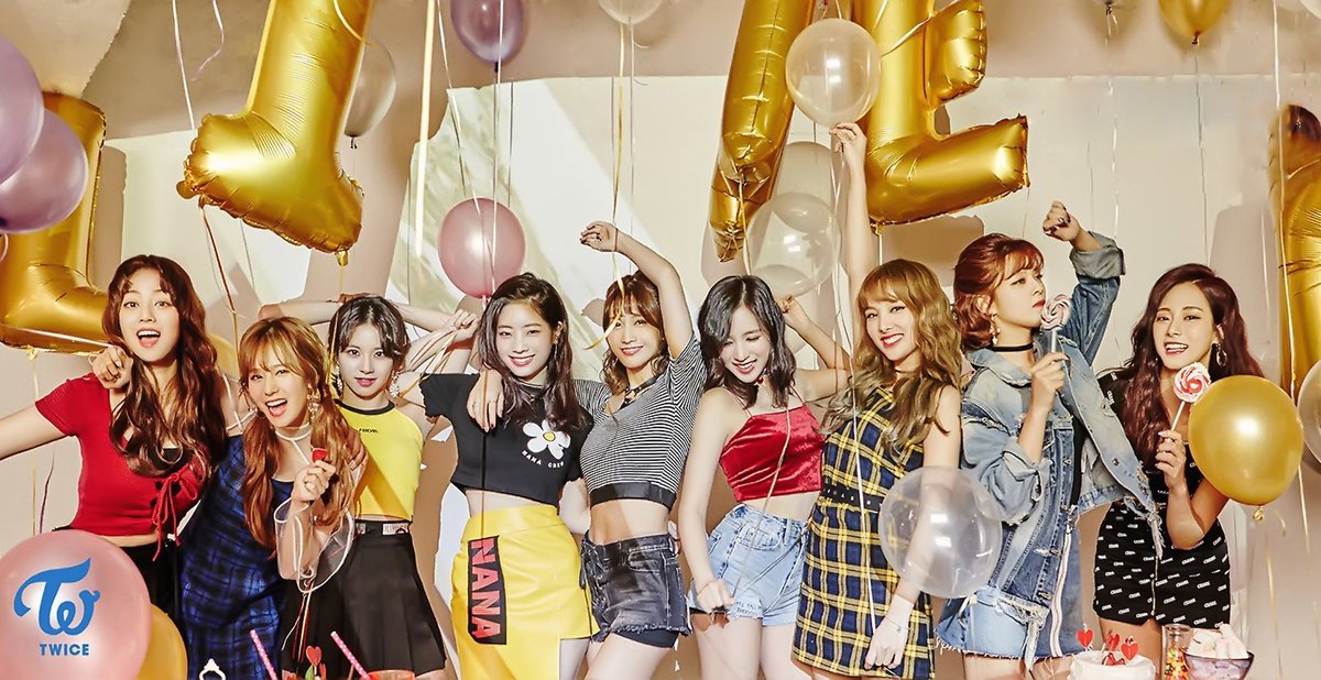 Album Review] Twicetagram / Merry & Happy (1st Studio Album