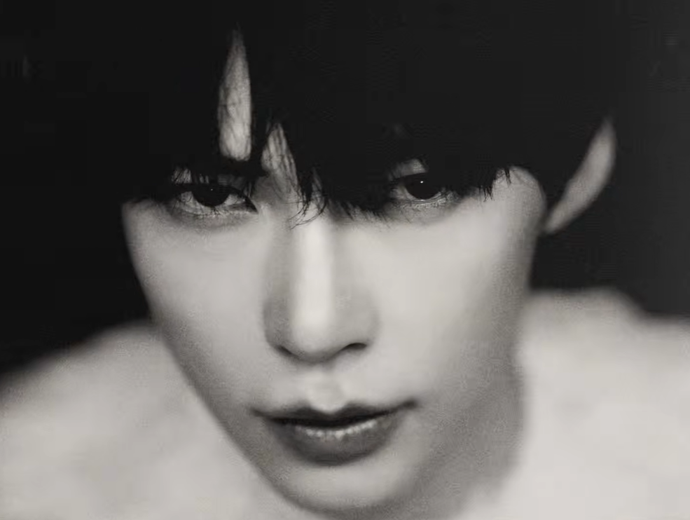 [Review] UNDEAD – SUNG HANBIN (ZEROBASEONE)